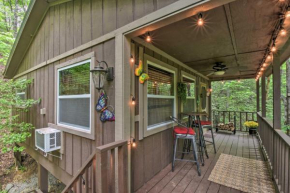 Treetop Haven with Deck, 8 Miles to Fairgrounds!